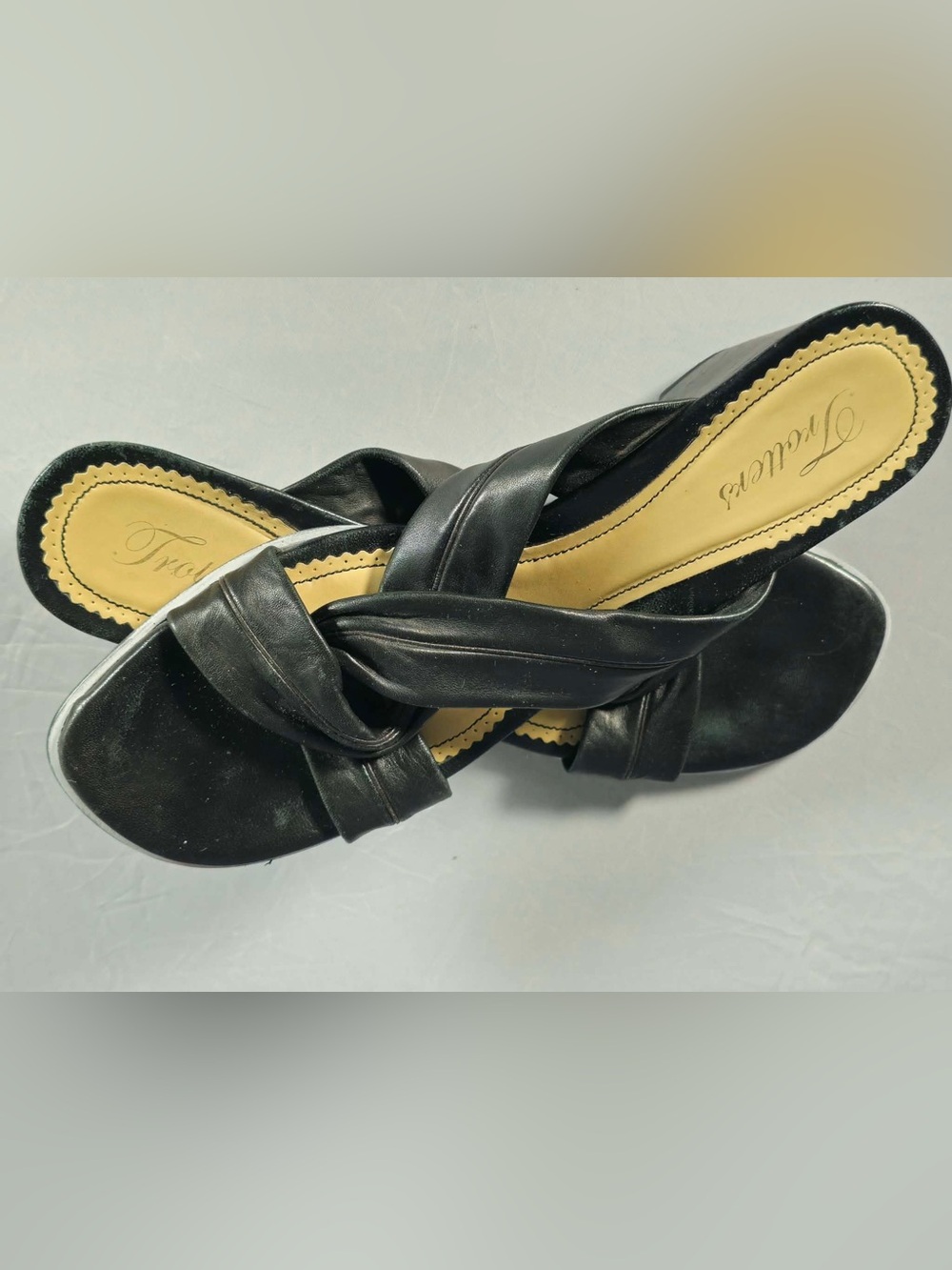 Trotters Black Leather Slip-On Mule